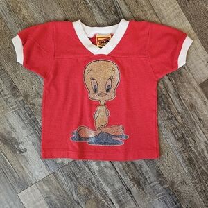 Vintage 1980’s TPlus Looney Tunes Tweety Bird Graphic T-Shirt